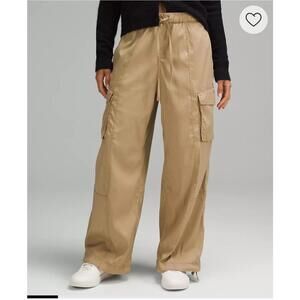 Lululemon Mr Cargo Pants Lightweight, Adjustable Size LARGE